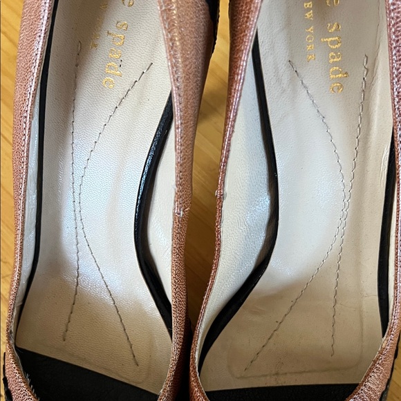 Kate Spade designer Black and Tan Peep Toe Heels made in Italy 7B - Picture 8 of 11